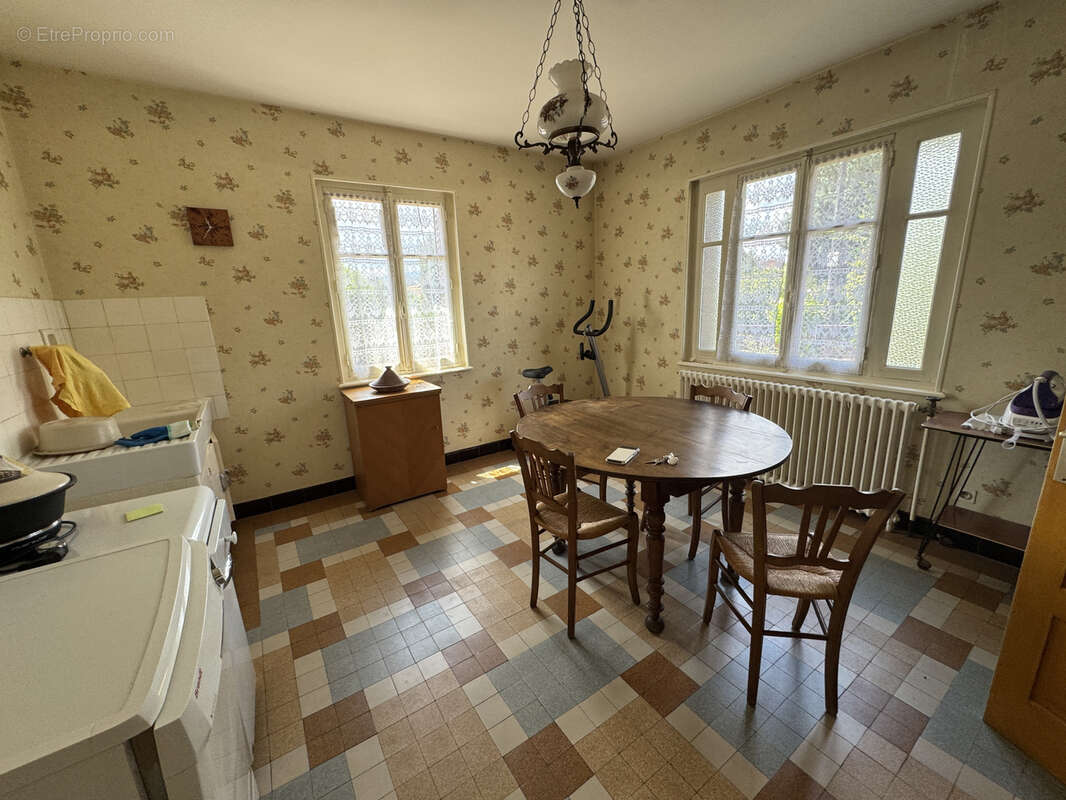 Maison à LE PEAGE-DE-ROUSSILLON