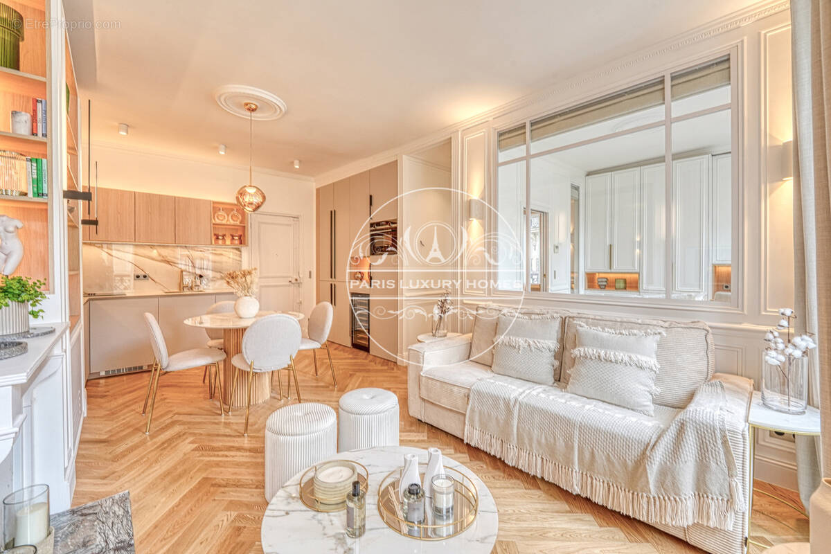 Appartement à PARIS-6E