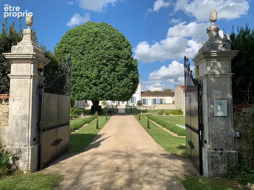 Elégante Maison de Maître avec 5 chambres d'hôtes - photo 1