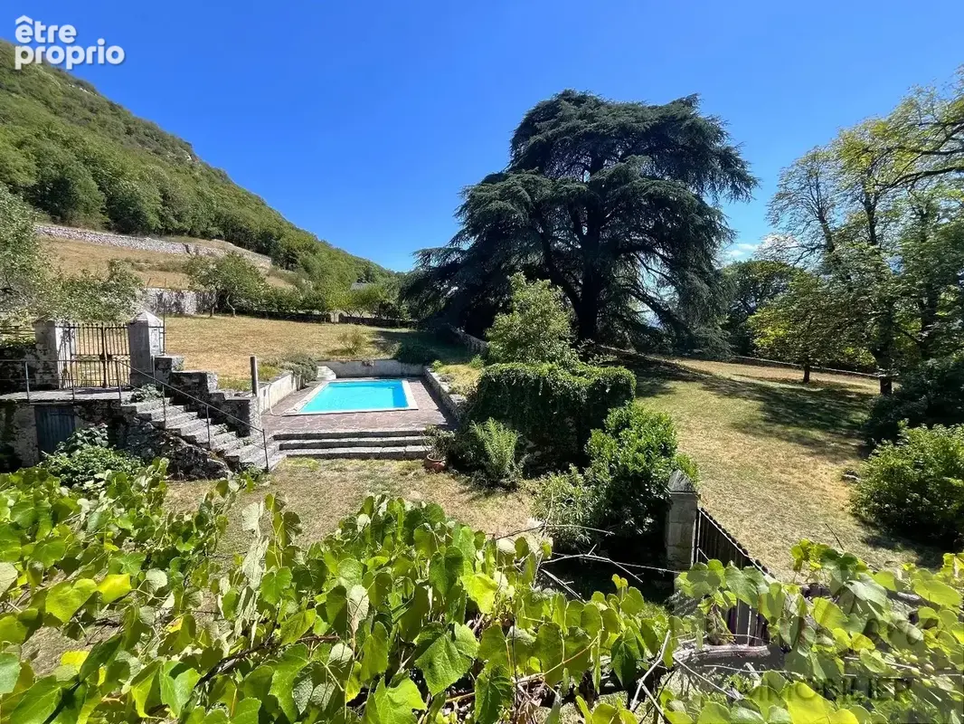 Propriété avec 2 maisons et dépendances sur 6 Ha de terrain arboré proche Challes - photo 10