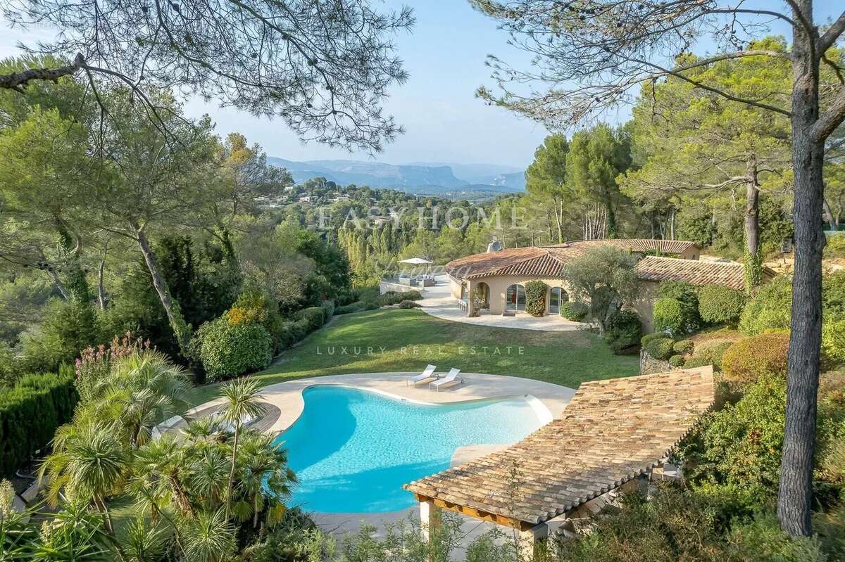 Maison à MOUANS-SARTOUX
