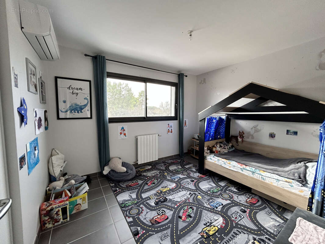 Maison à SAINT-QUENTIN-LA-POTERIE