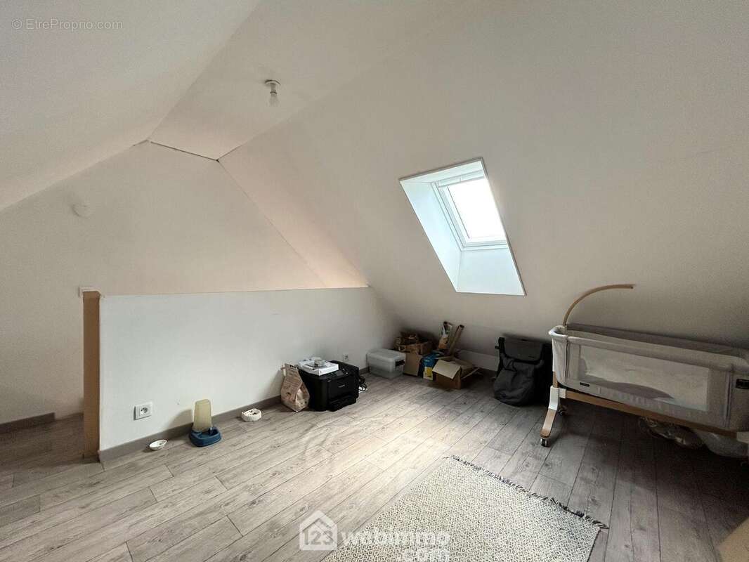 Maison à TREDREZ-LOCQUEMEAU