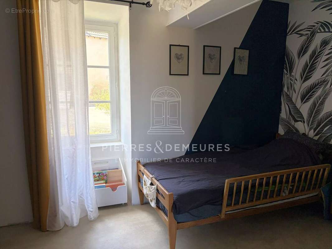 Fermette et ses 1400 m² de dépendances sur 5 hectares - photo 7