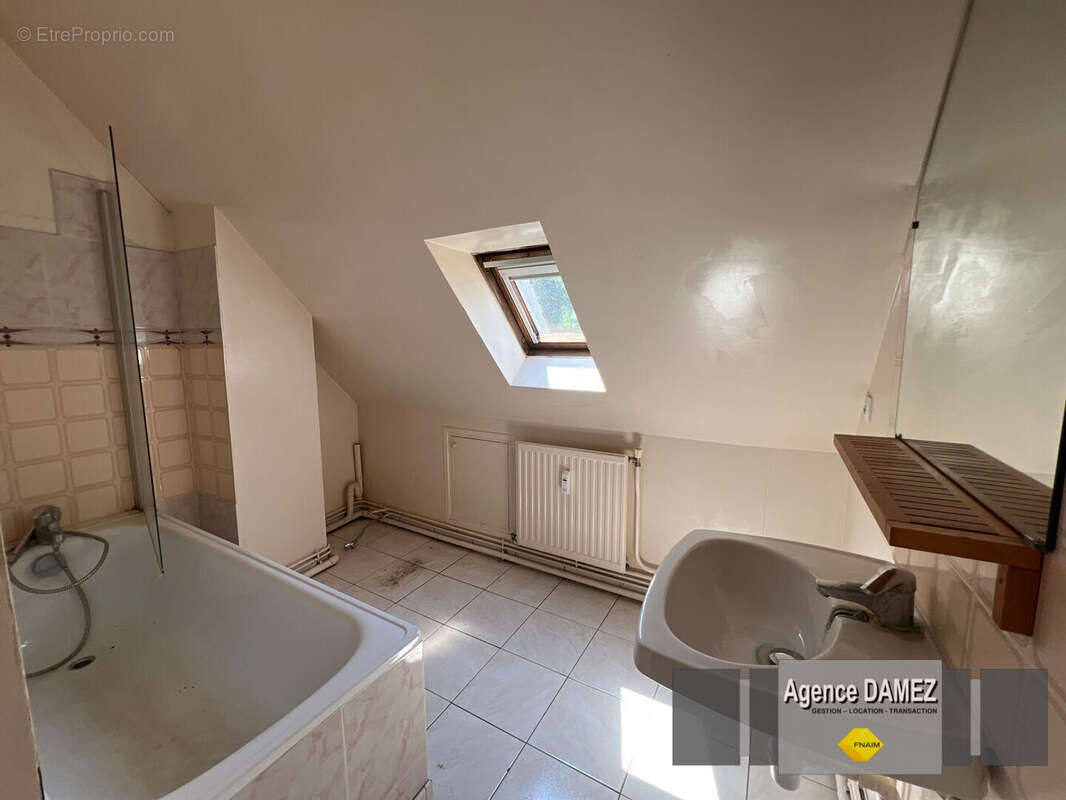 DOURDAN, Duplex 4 pièces de 110 m² avec garage, cave et parking - photo 9