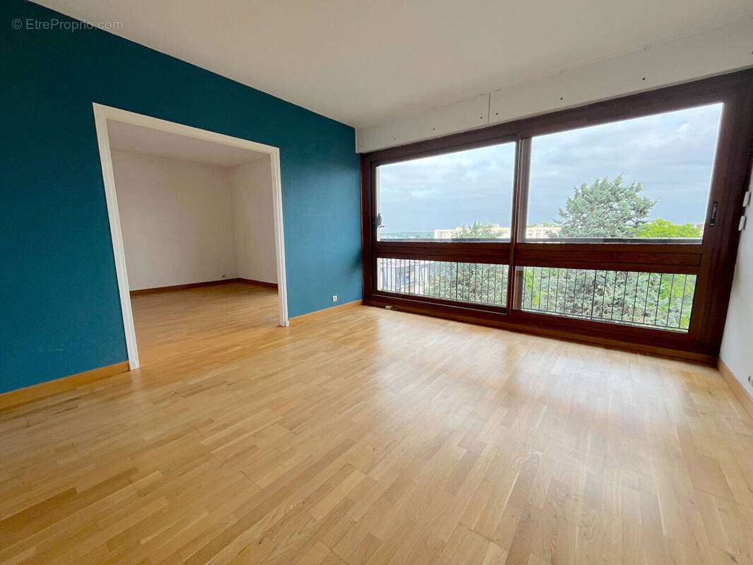 Appartement à RIS-ORANGIS