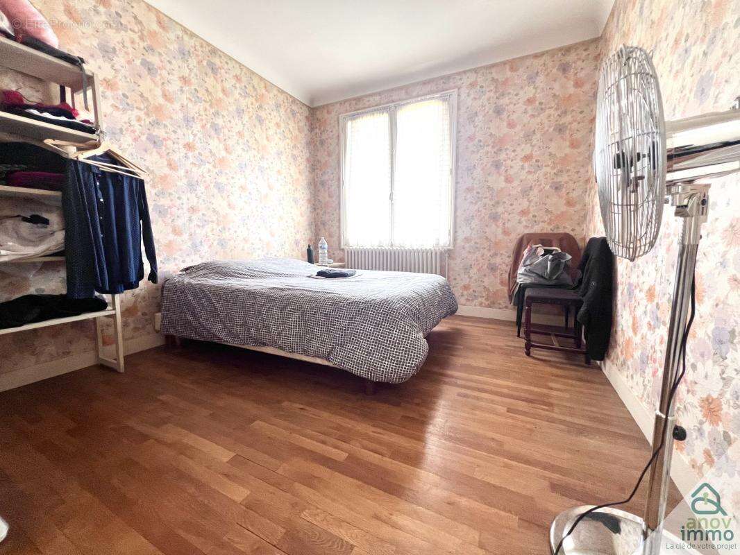 Maison à AYRON