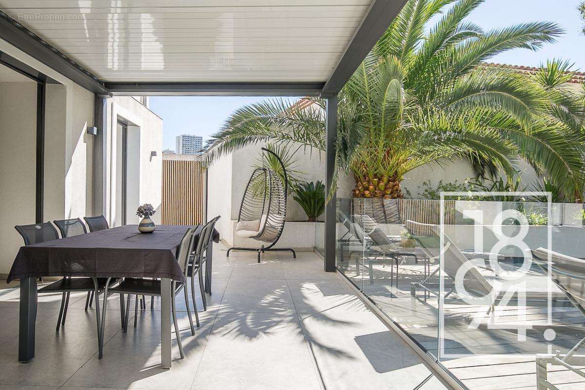 Appartement à MARSEILLE-9E