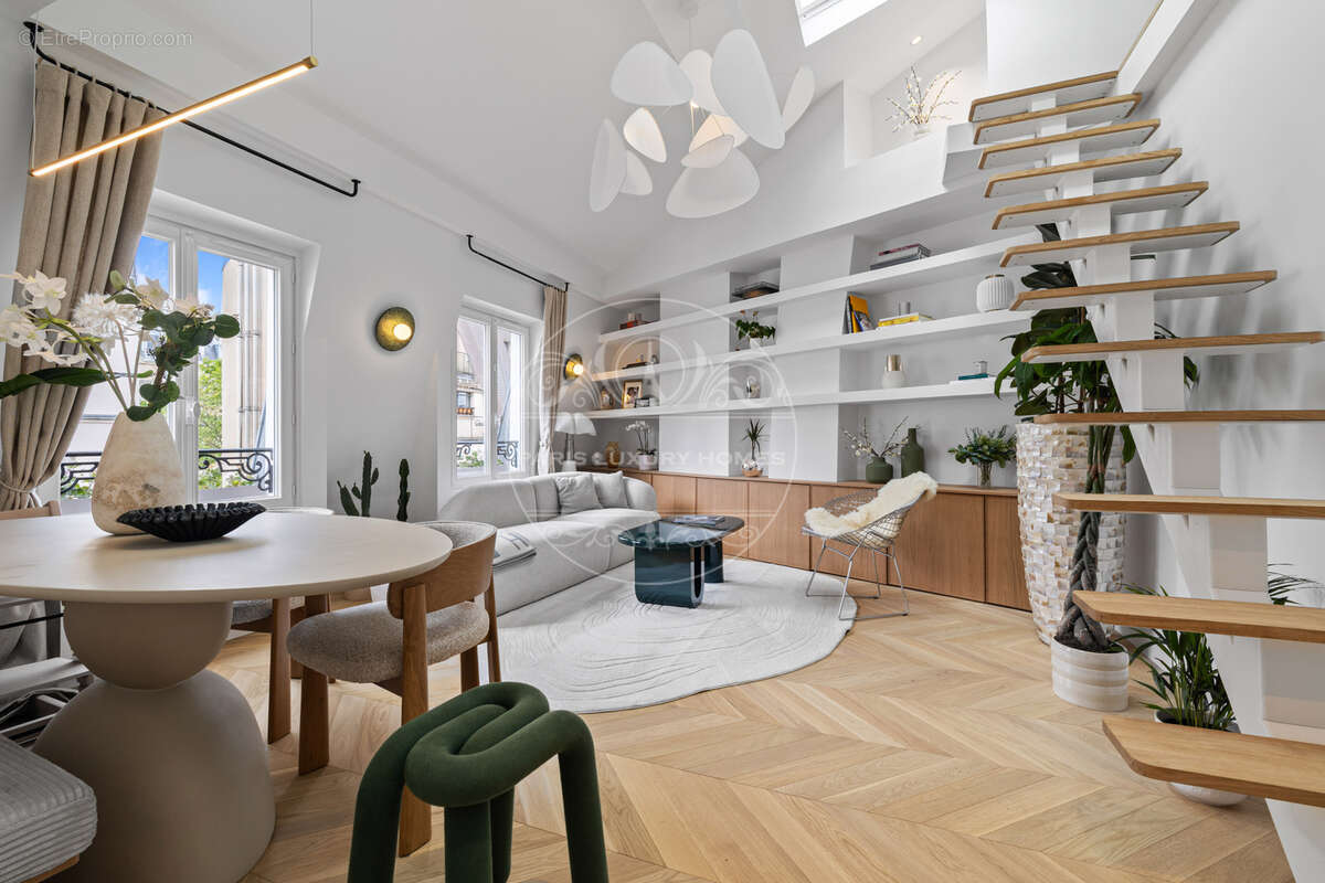 Appartement à PARIS-6E