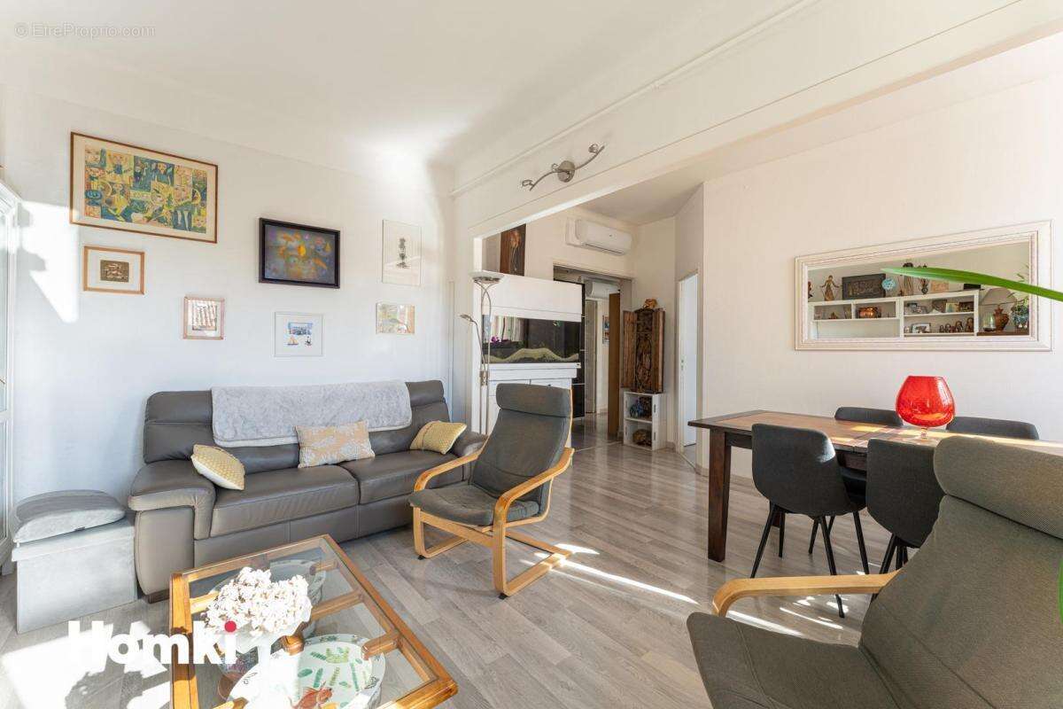 Appartement T4 de 80 m2 à Marseille 13007, Avenue de la Corse - photo 3