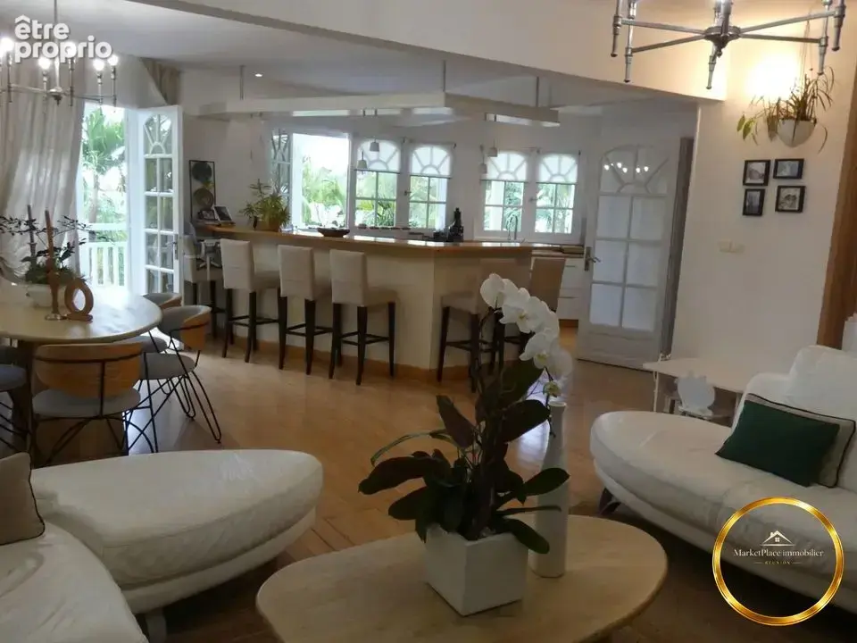 villa- piscine- volume - T6