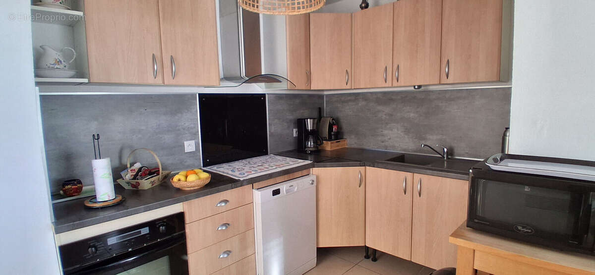 Appartement à SOLLIES-PONT