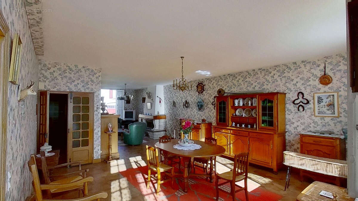 Maison à FAINS-VEEL