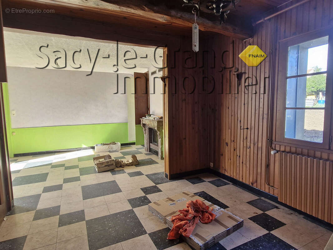 Maison à SACY-LE-GRAND