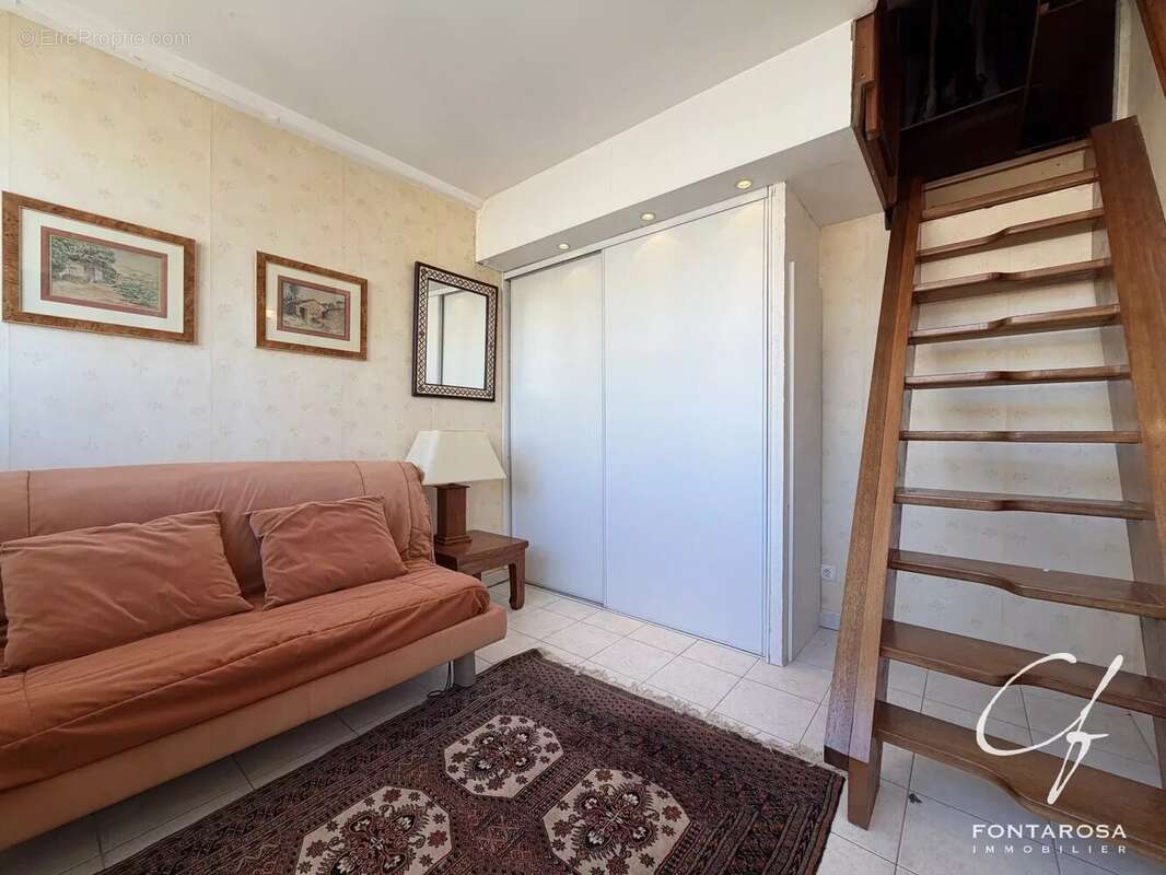 Appartement à FREJUS