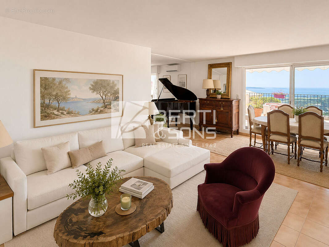 Appartement à MANDELIEU-LA-NAPOULE