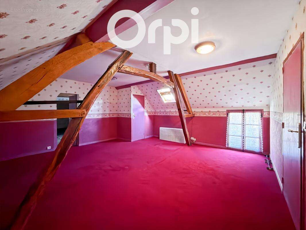 Maison à GRANDVILLERS-AUX-BOIS