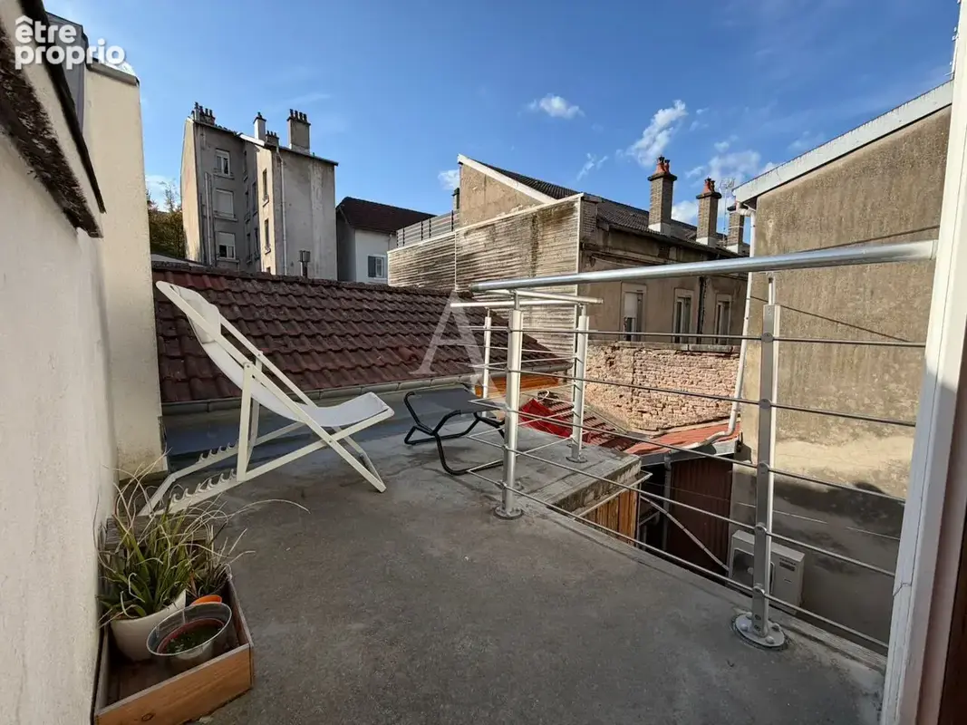 Immeuble de 1900 à Épinal : grand appartement, local et terrasses - photo 11