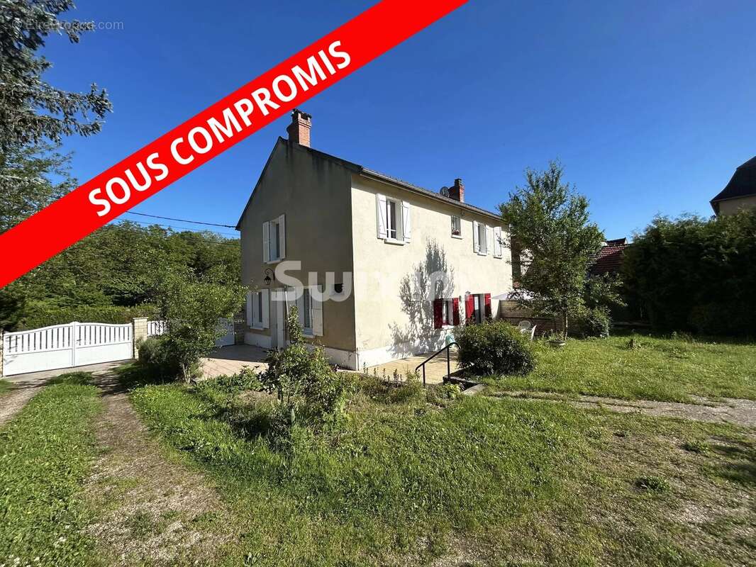 Maison à GIROLLES