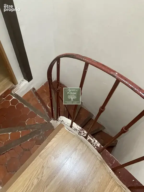 ARLES - Maison de ville 124 m2-3/4 chambres - photo 7