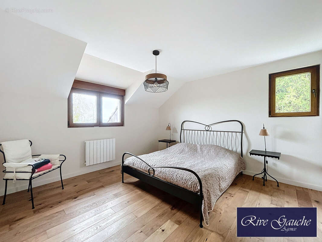 Maison à CHENS-SUR-LEMAN