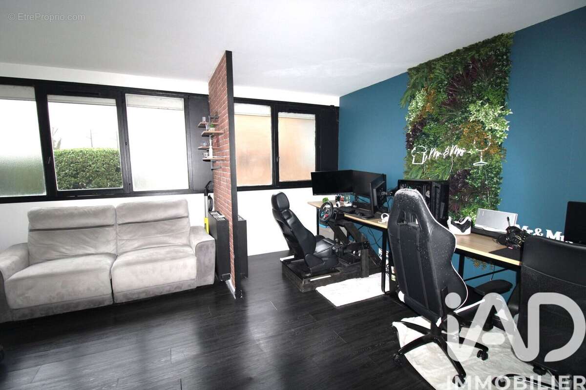 Photo 8 - Appartement à SAVIGNY-LE-TEMPLE