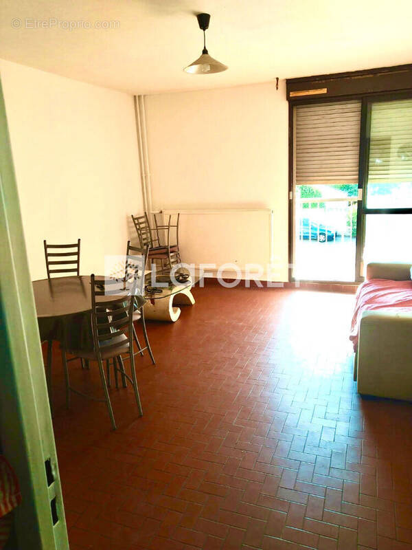 Appartement à SAINT-MARTIN-DE-CRAU