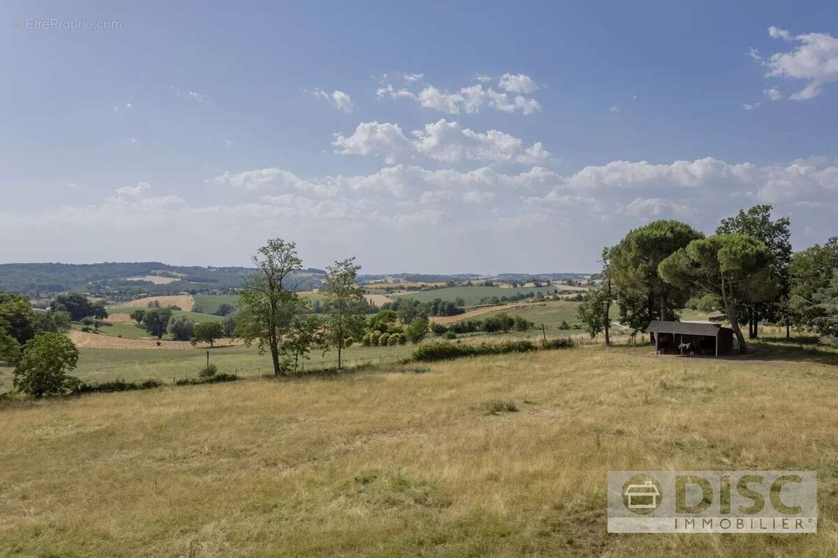 Magnifique propriété avec vues à 360° à 3 minutes du centre-ville de Caussade. - photo 33