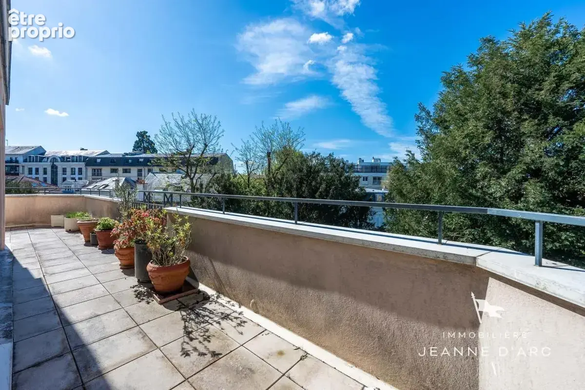 Versailles Clagny - Appartement en Duplex de 137 m² habitables, 200 m² au sol 7 pièces - 4 chambres 1 Bureau - Ascenseur, cave,  - photo 24