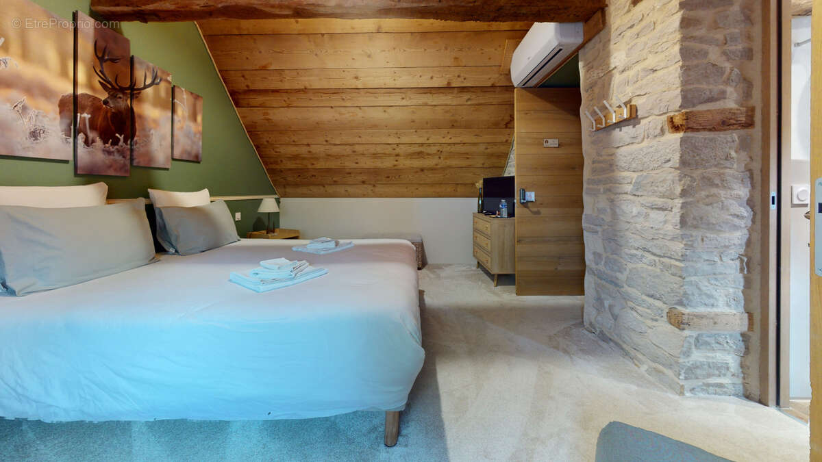 Commerce à ORCHAMPS