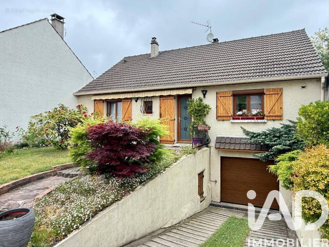 Photo 1 - Maison à GAGNY