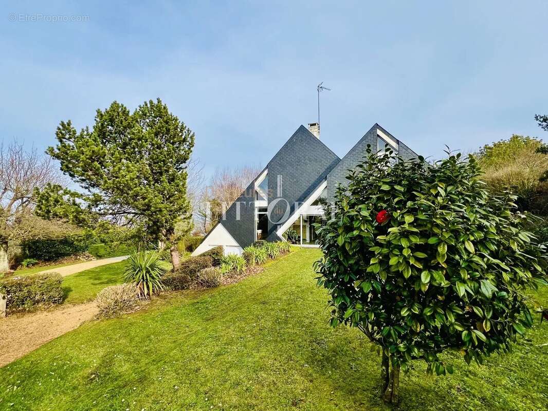 Maison à LEZARDRIEUX