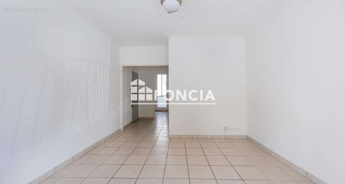 Appartement à SALON-DE-PROVENCE