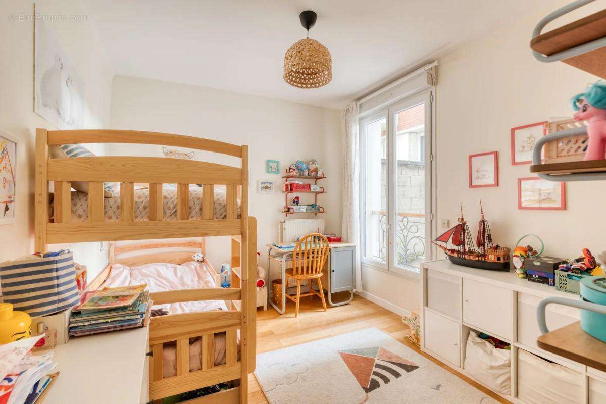 Appartement à COLOMBES