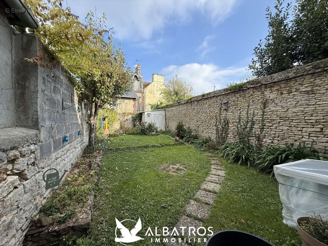 Maison à OUISTREHAM