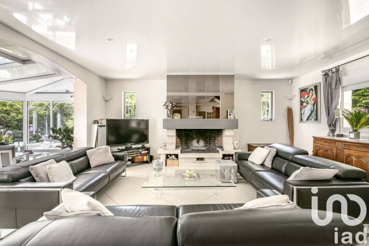 Photo 1 - Maison à LAMORLAYE