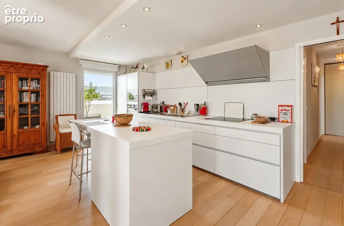 Dernier étage, terrasse de 74m2, vue panoramique - photo 3