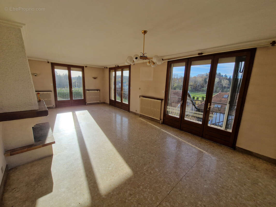 Maison à LOULANS-VERCHAMP