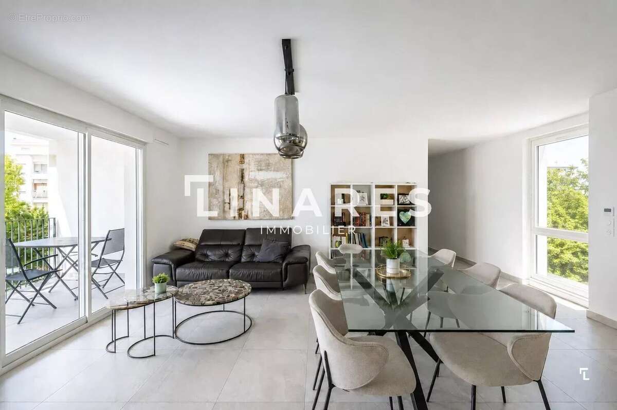 Appartement à MARSEILLE-8E