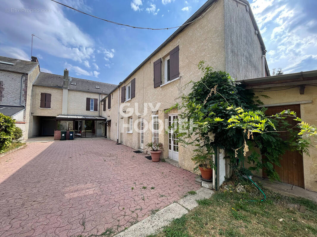 Maison à CROTH