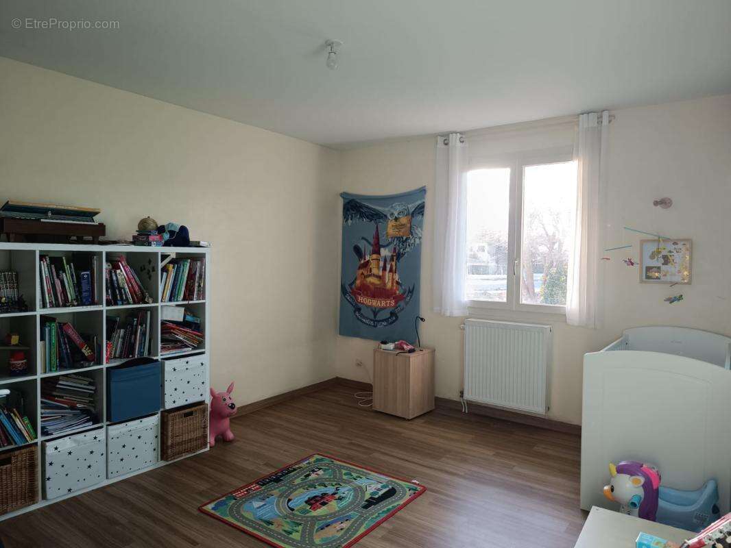 Maison à GUILHERAND-GRANGES