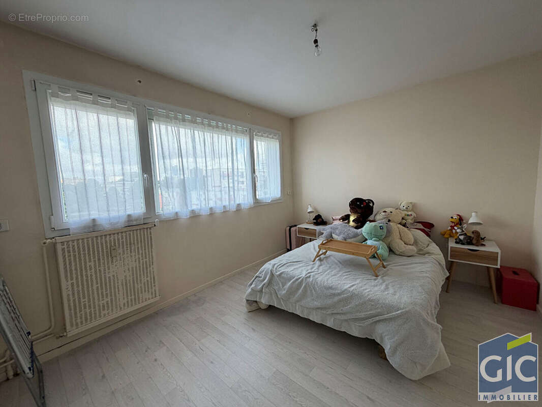 Grand f2 avec grand balcon hsc - photo 9