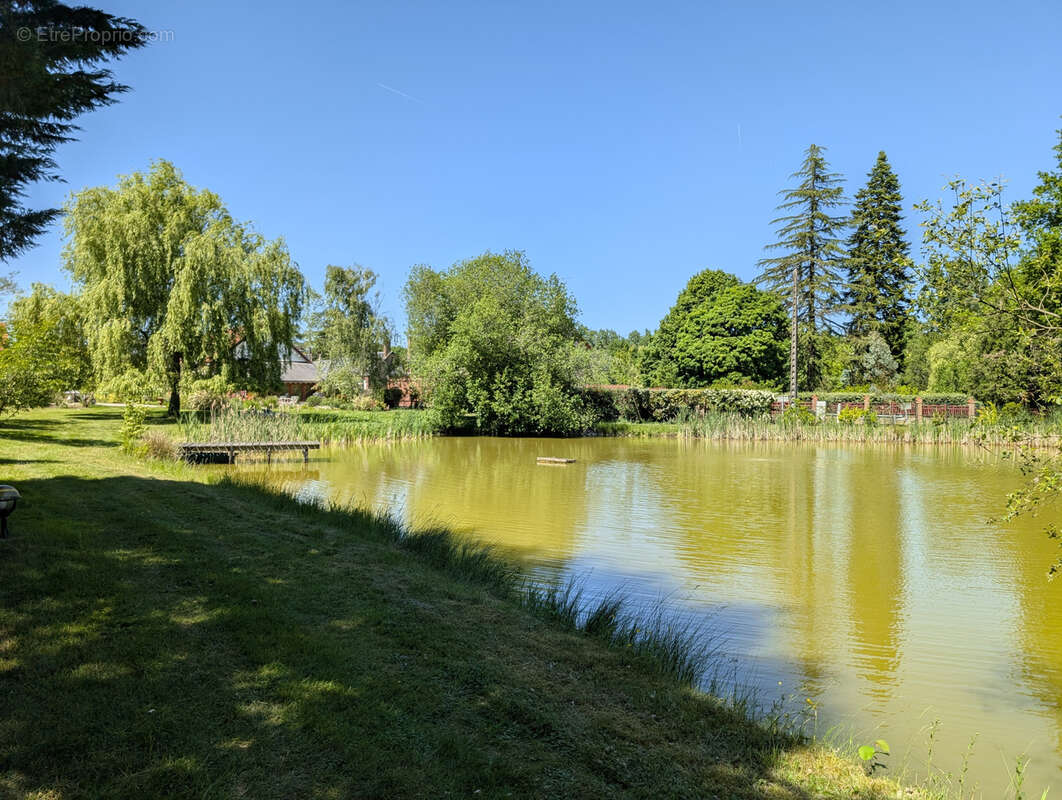 Maison à PIERREFITTE-SUR-SAULDRE