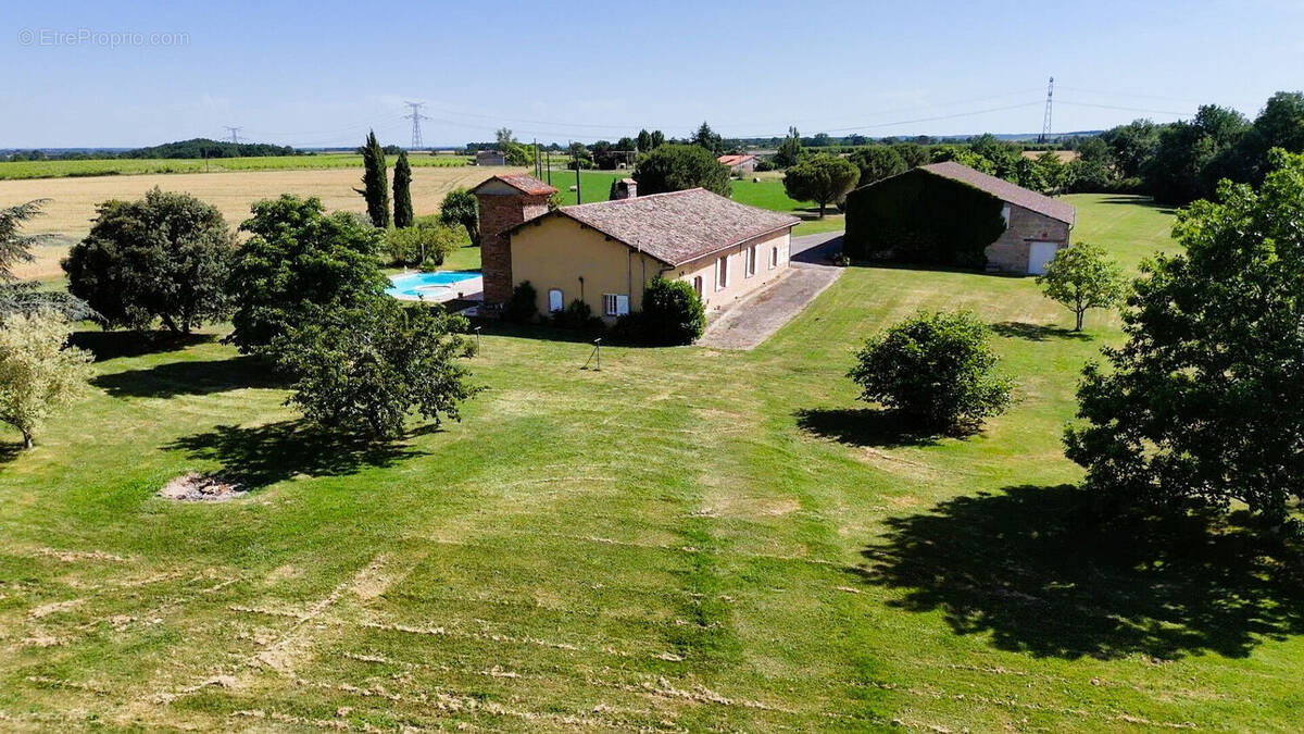 Maison à SAINT-SARDOS