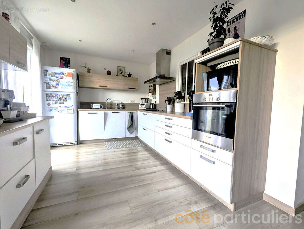 Maison à LUC-LA-PRIMAUBE