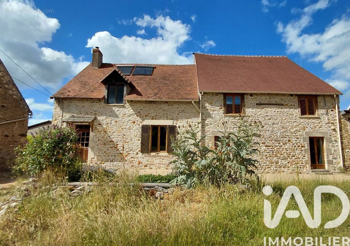 Photo 1 - Maison à LIGNAC
