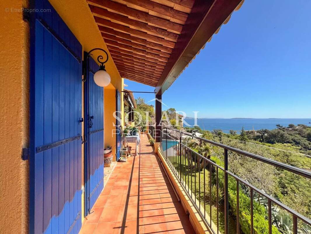 Maison à THEOULE-SUR-MER