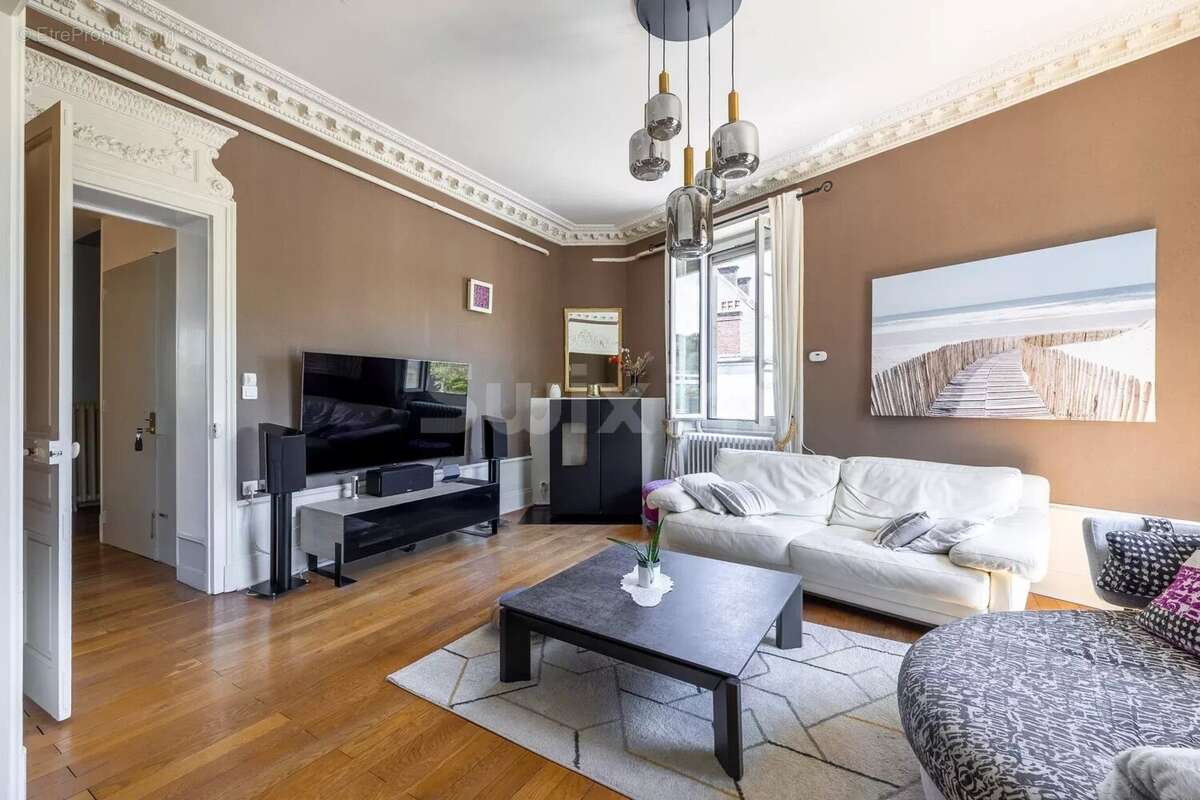 Appartement à LONS-LE-SAUNIER