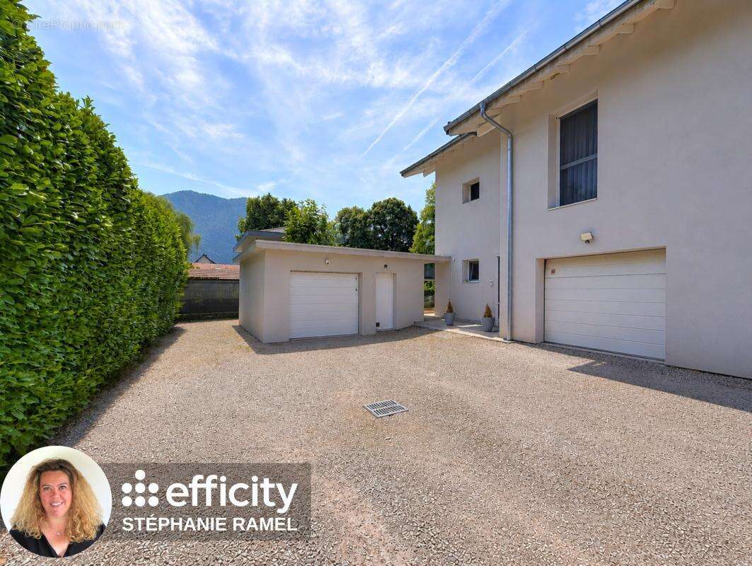 Maison 130 m² à Cluses  - photo 2