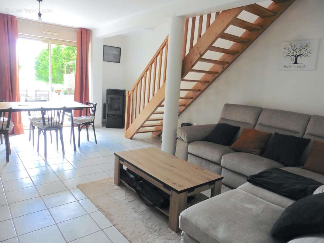 Maison 94 m² à Chateaugiron  - photo 4